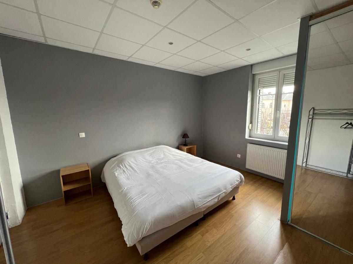 Le Conde Hotell Montdidier  Exteriör bild