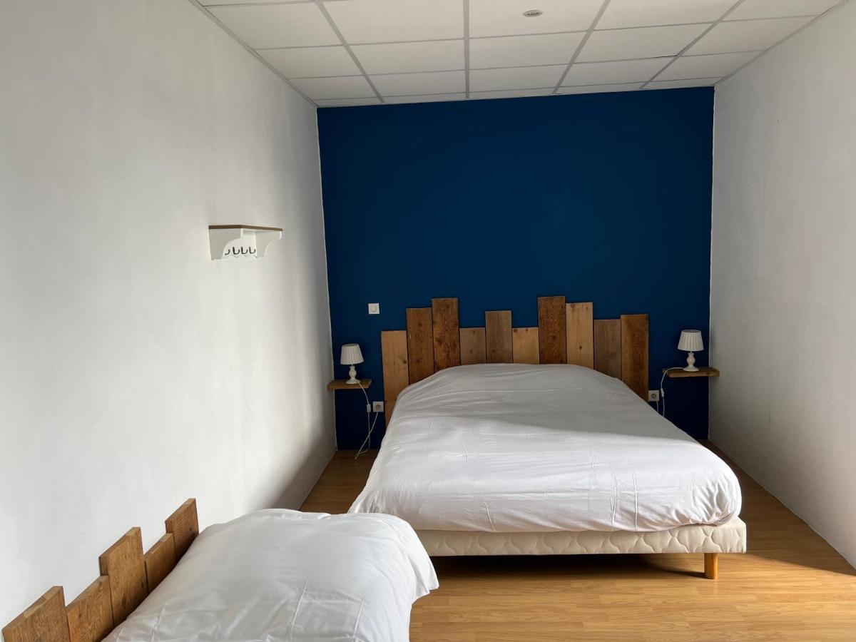 Le Conde Hotell Montdidier  Exteriör bild